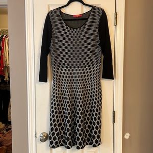 Catherine Malandrino flattering knit stretch dress